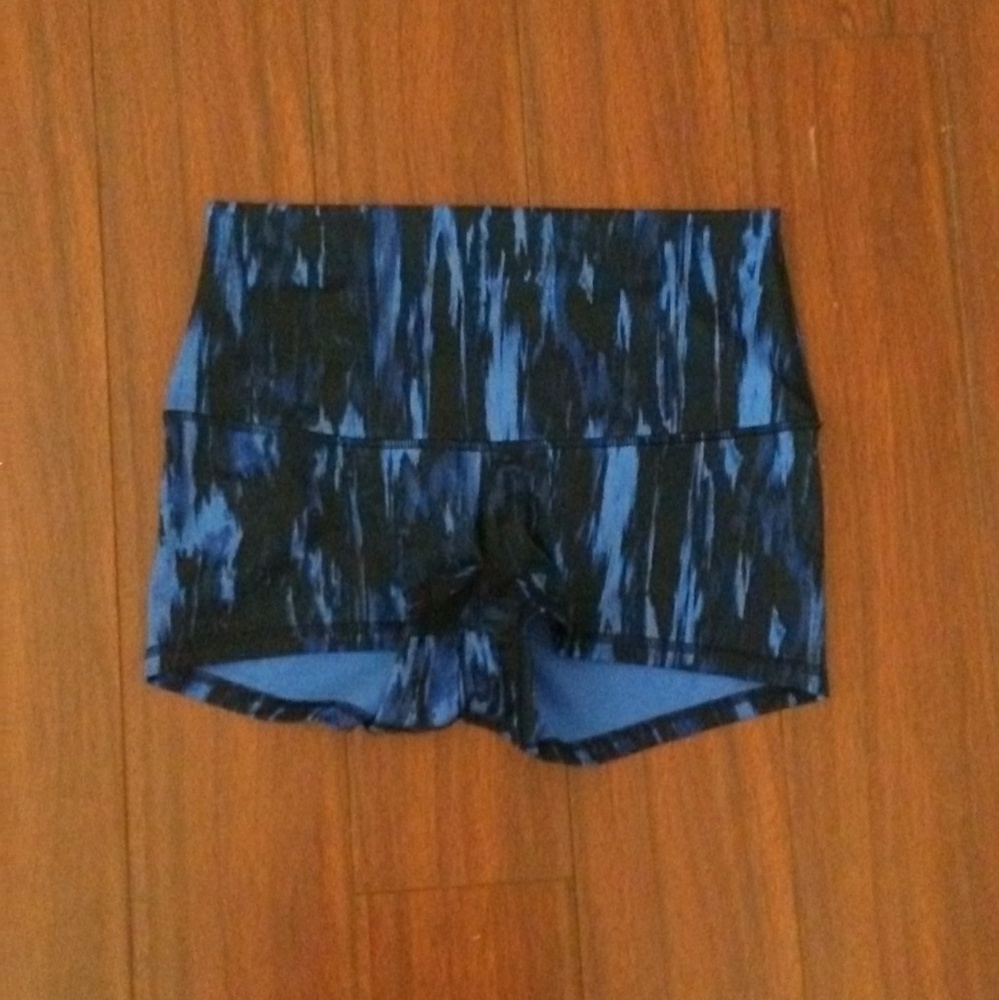Lululemon high waist shorts